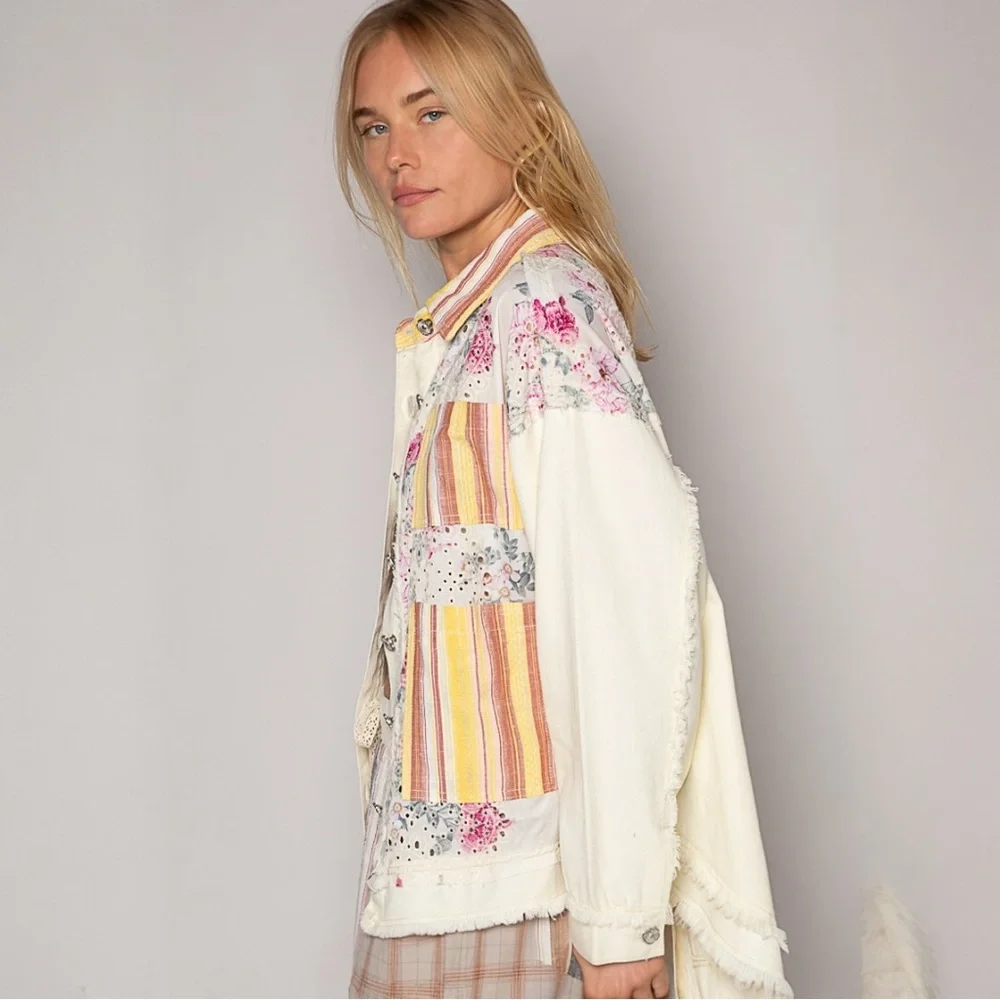 POL Floral Multicolor Women's Oversized Shacket - Picture 4 of 6